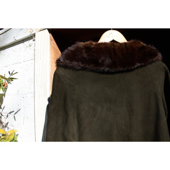 Vintage 60s Suede Fur Collar Coat | Chocolate Brown Mink Trim | Size M/L - Picture 13 of 14